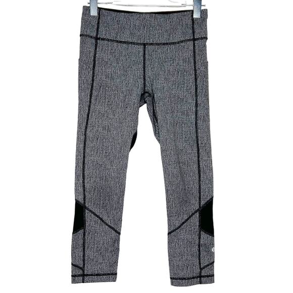 LULULEMON Essential Rhythm Crop Tight Pant Mid Rise Diffusion White Black Size 4 - Picture 13 of 13